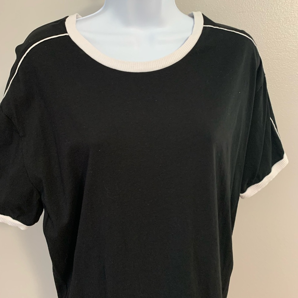 No Boundaries Black Tee With Trim Detail